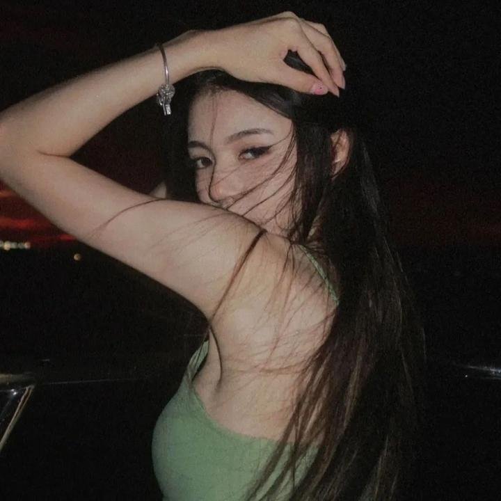 窗外有蓝天